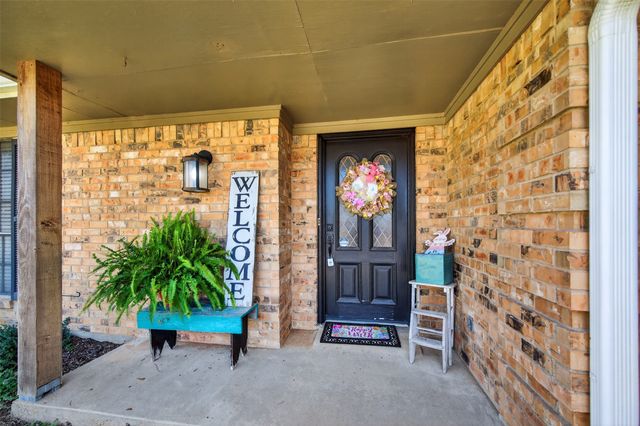 209 Colonial Circle, Athens, TX 75751