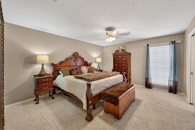 209 Colonial Circle, Athens, TX 75751