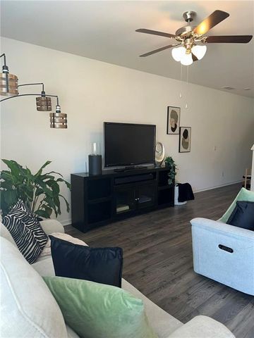 103 Hampton Circle, Mcdonough, GA 30253