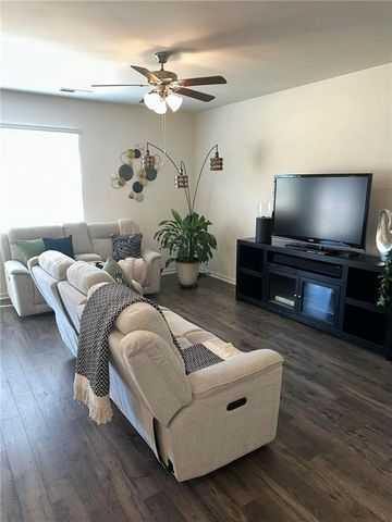 103 Hampton Circle, Mcdonough, GA 30253