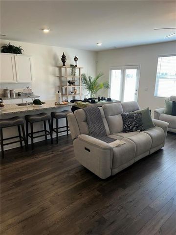 103 Hampton Circle, Mcdonough, GA 30253