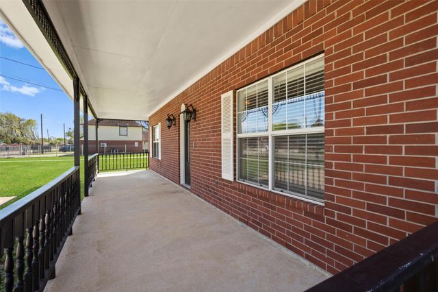 10406 Ballantine Street, Houston, TX 77075