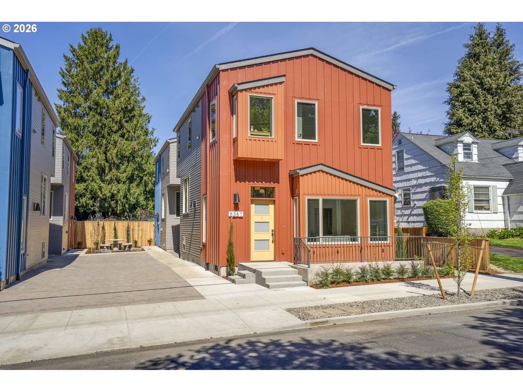 5357 Se STARK St, Portland, OR 97215