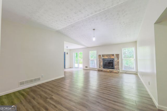 2100 Whitebluff Way NE, Buford, GA 30519