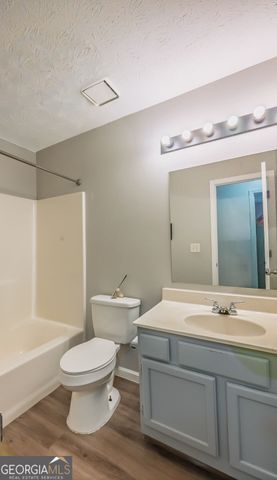 2100 Whitebluff Way NE, Buford, GA 30519