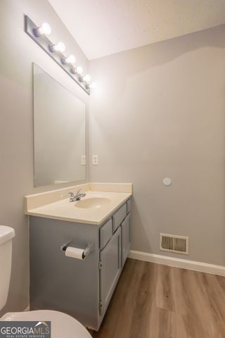 2100 Whitebluff Way NE, Buford, GA 30519
