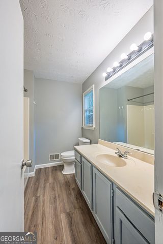 2100 Whitebluff Way NE, Buford, GA 30519