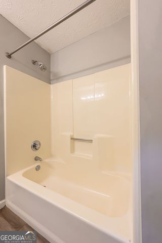 2100 Whitebluff Way NE, Buford, GA 30519