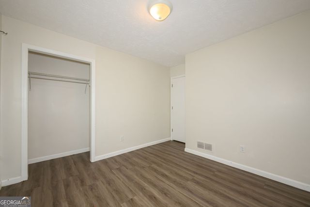 2100 Whitebluff Way NE, Buford, GA 30519