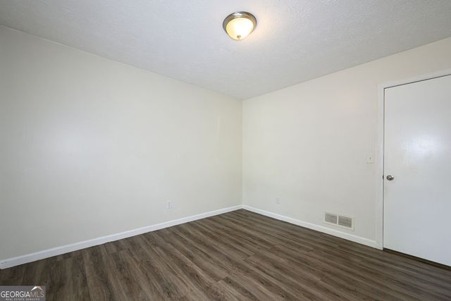 2100 Whitebluff Way NE, Buford, GA 30519