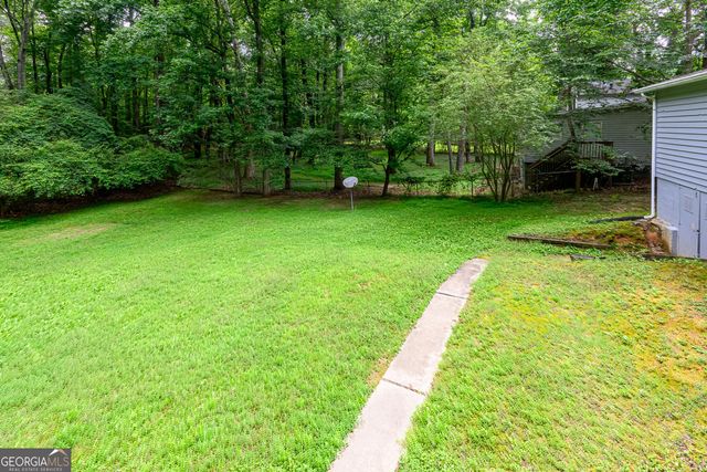 2100 Whitebluff Way NE, Buford, GA 30519