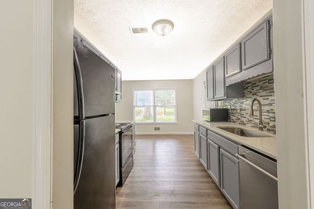 2100 Whitebluff Way NE, Buford, GA 30519