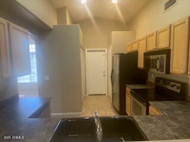 1130 N MARTINGALE Road, Gilbert, AZ 85234