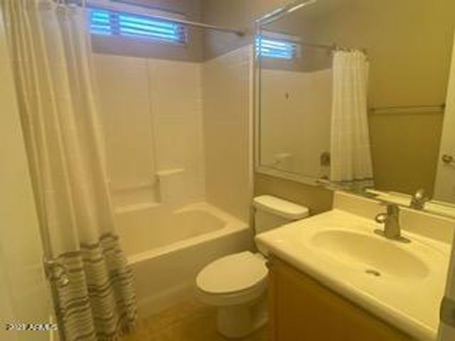 1130 N MARTINGALE Road, Gilbert, AZ 85234