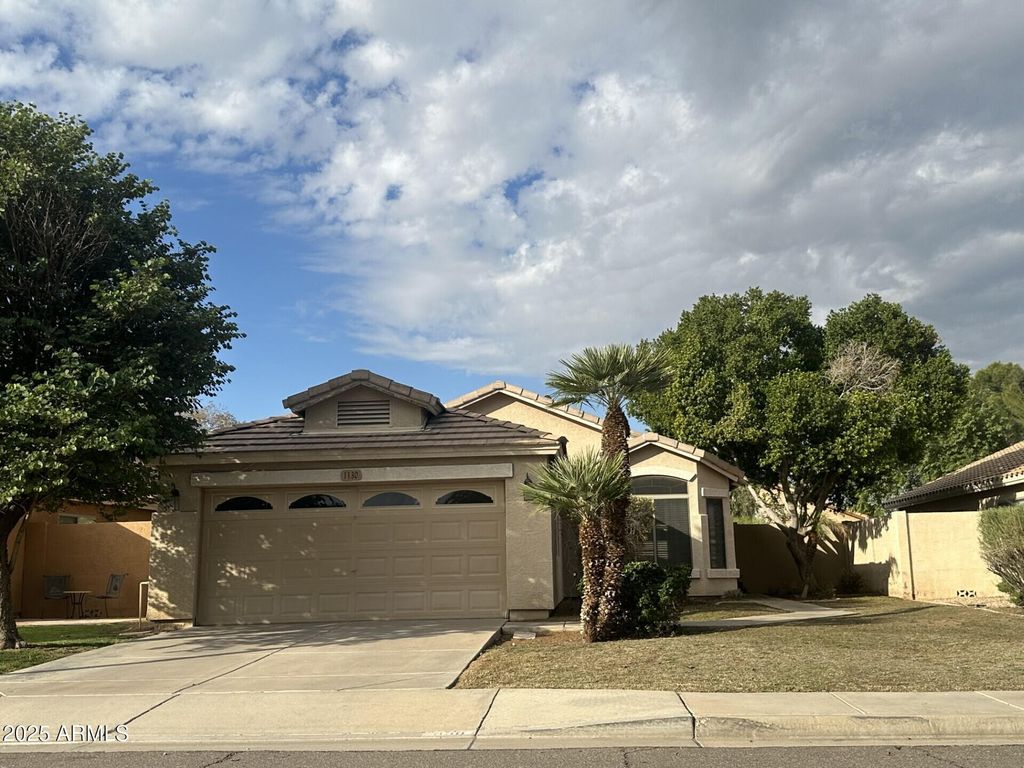 1130 N MARTINGALE Road, Gilbert, AZ 85234