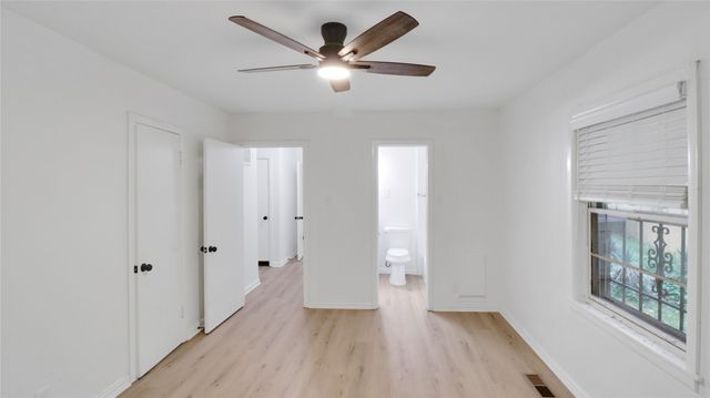 3016 Loganwood, Dallas, TX 75227