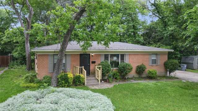 3016 Loganwood, Dallas, TX 75227