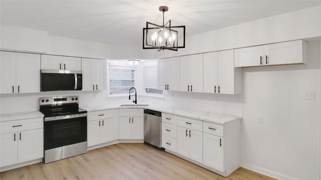 3016 Loganwood, Dallas, TX 75227