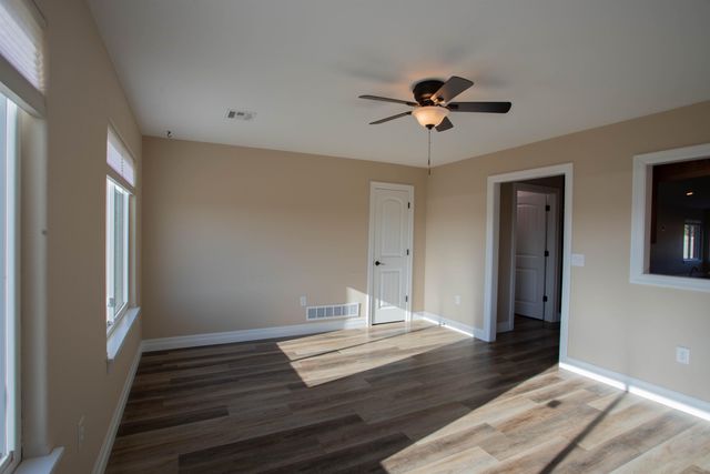 13181 75th Rd, Winfield, KS 67156