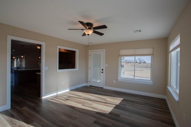 13181 75th Rd, Winfield, KS 67156