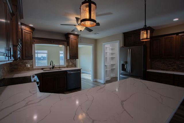 13181 75th Rd, Winfield, KS 67156