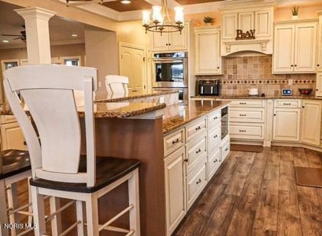 1300 Heisler Road, Edgerton, OH 43517