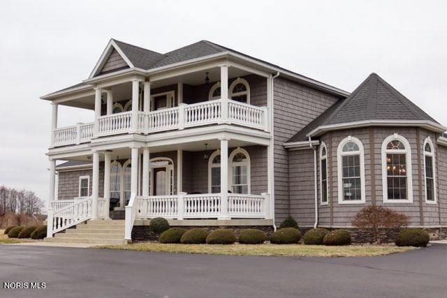 1300 Heisler Road, Edgerton, OH 43517