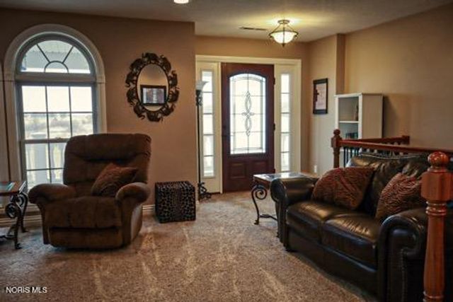 1300 Heisler Road, Edgerton, OH 43517