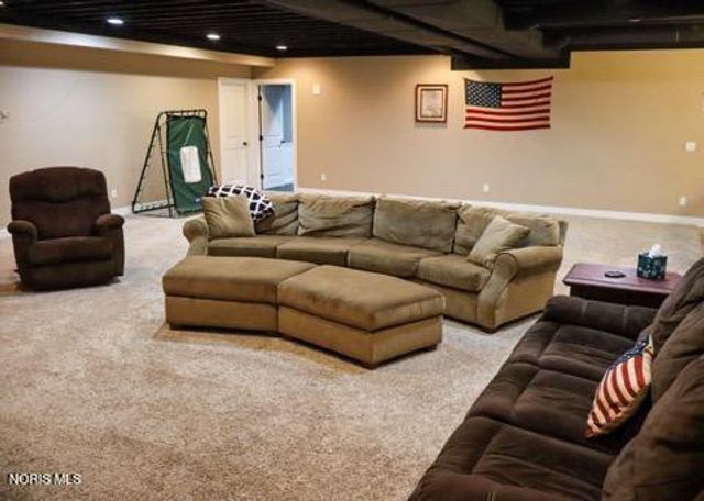 1300 Heisler Road, Edgerton, OH 43517