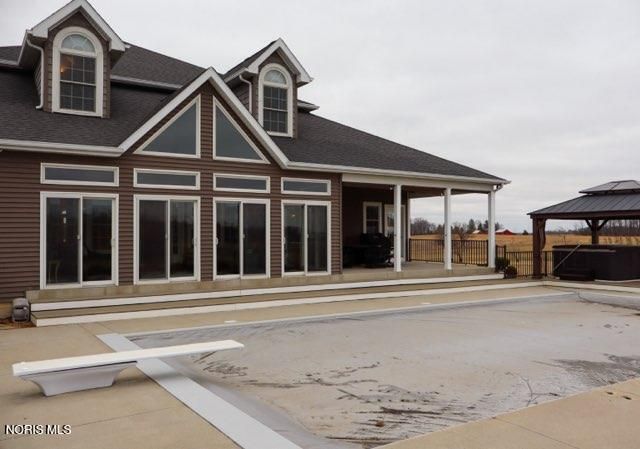 1300 Heisler Road, Edgerton, OH 43517