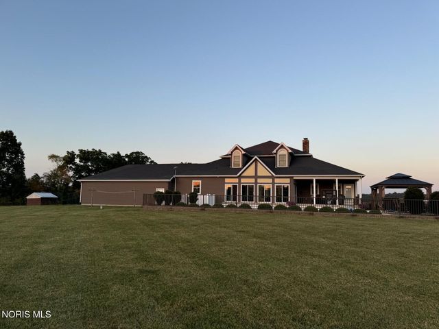 1300 Heisler Road, Edgerton, OH 43517