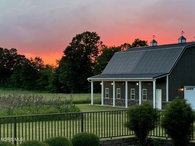 1300 Heisler Road, Edgerton, OH 43517