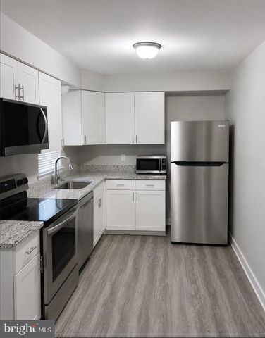 991 CRYSTAL ROCK RD, Lusby, MD 20657