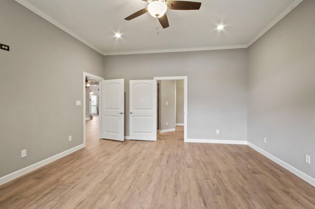 35 Susan Drive, Cleveland, TX 77327