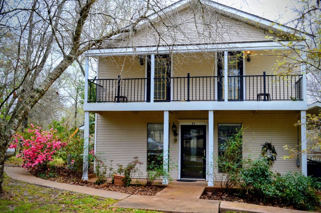 35 Susan Drive, Cleveland, TX 77327