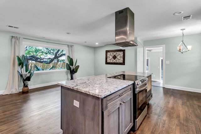 1510 Manor Boulevard, Charleston, SC 29407