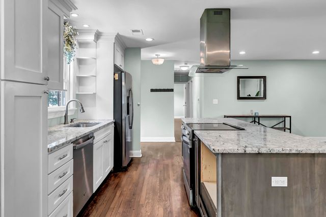 1510 Manor Boulevard, Charleston, SC 29407
