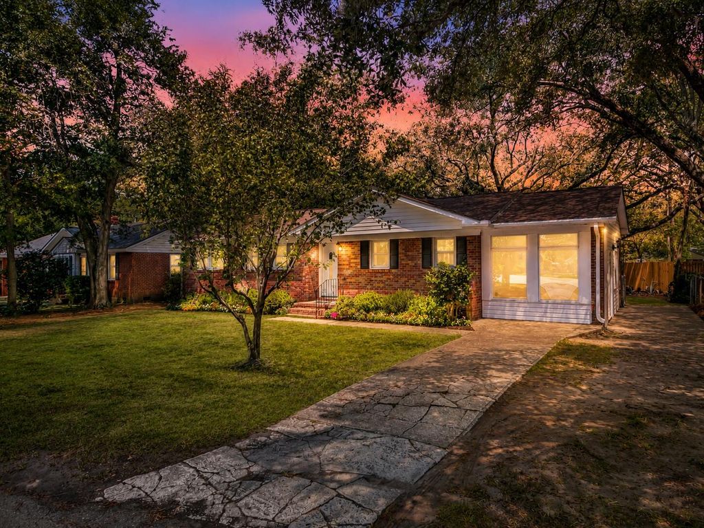 1510 Manor Boulevard, Charleston, SC 29407