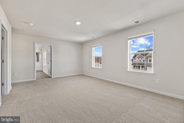 574 ATKINSON ST, Shenandoah Junction, WV 25442