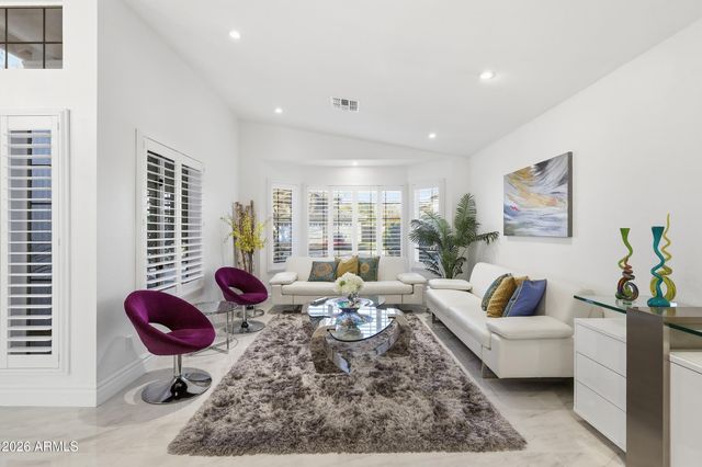 4553 E CAROLINA Drive, Phoenix, AZ 85032