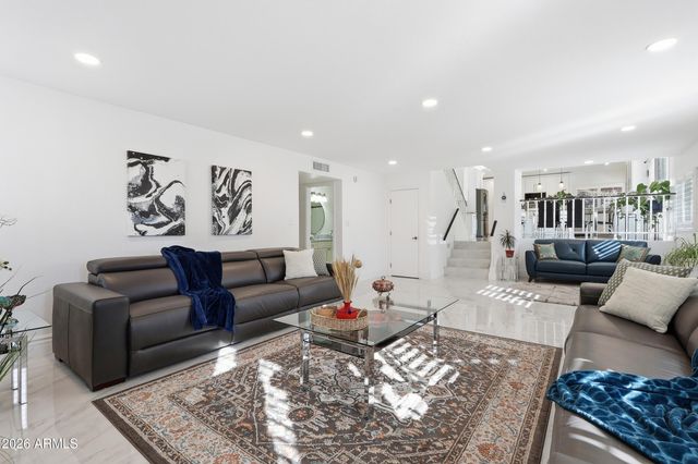 4553 E CAROLINA Drive, Phoenix, AZ 85032