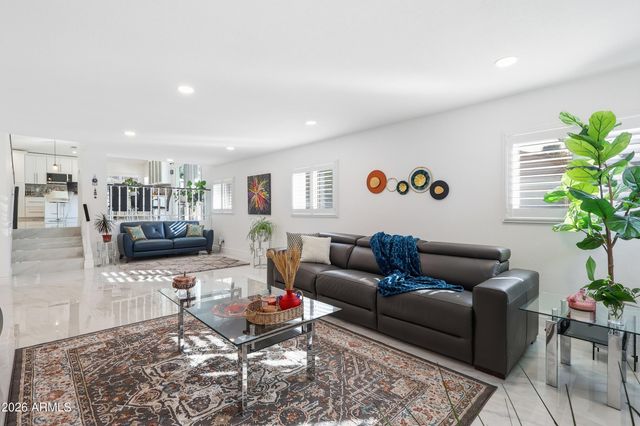 4553 E CAROLINA Drive, Phoenix, AZ 85032