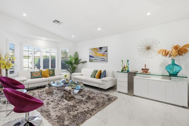 4553 E CAROLINA Drive, Phoenix, AZ 85032