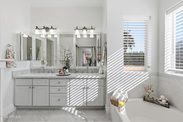 4553 E CAROLINA Drive, Phoenix, AZ 85032