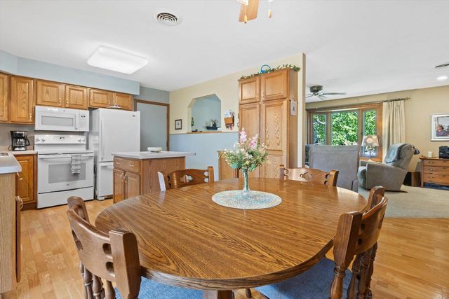 839 Suellen Lane, Portage, WI 53901