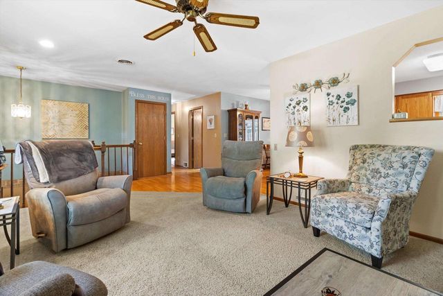 839 Suellen Lane, Portage, WI 53901