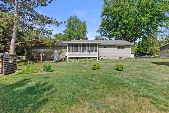 839 Suellen Lane, Portage, WI 53901