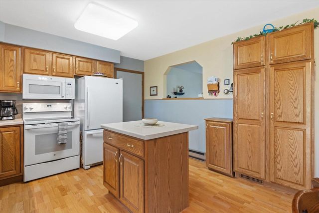 839 Suellen Lane, Portage, WI 53901