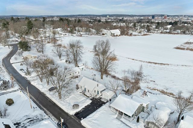 22 Constance Street, Bedford, NH 03110