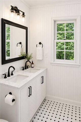 125 Flint Hill Drive, Oxford, GA 30054